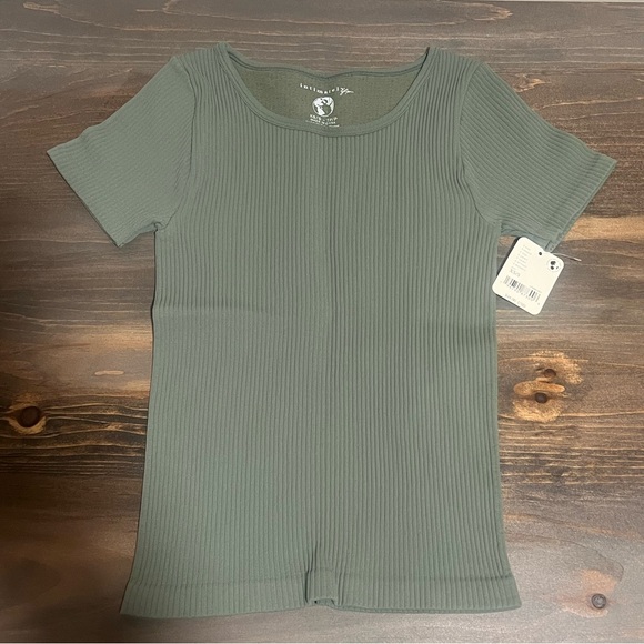 NWT Free People XYZ Recycled Baby Tee, Army Green, XS/S - Picture 3 of 6